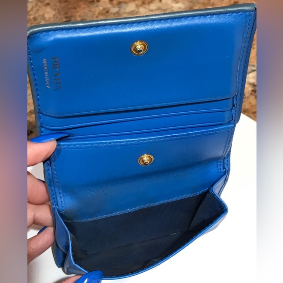 PRADA Signature Saffiano Leather Bifold Wallet 😍💙🦋 - Picture 14 of 17